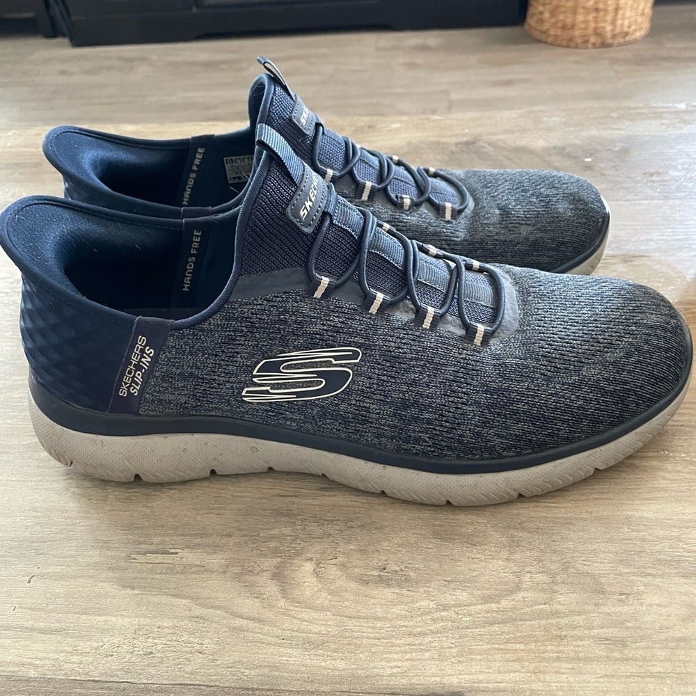 Skechers Summit Slip ins Hands Free Navy canvas upper men’s 11 wide fit sneakers